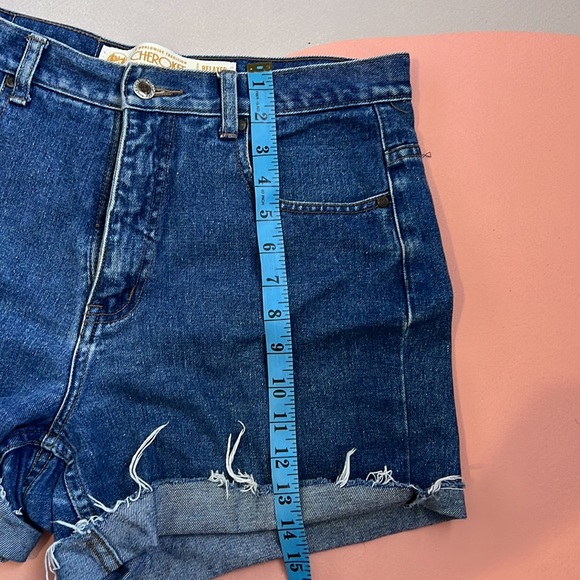 Cherokee vintage denim Jean shorts - Picture 7 of 7